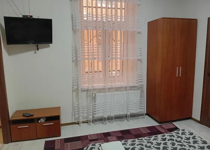 Two-Bedroom Apartment In 10 Min To The Opera Theatre