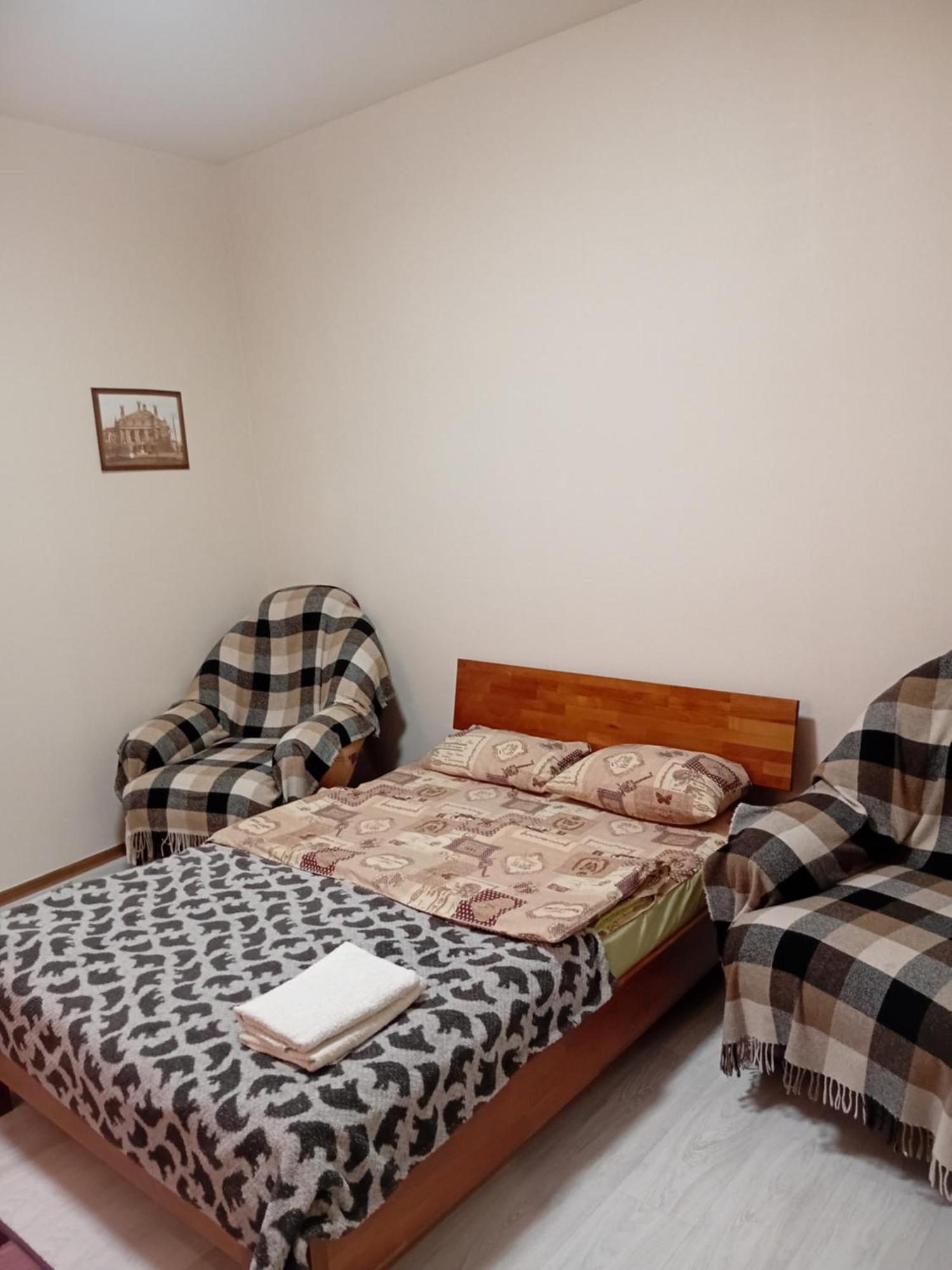 Two-bedroom In 10 Min To The Opera Theatre Lviv