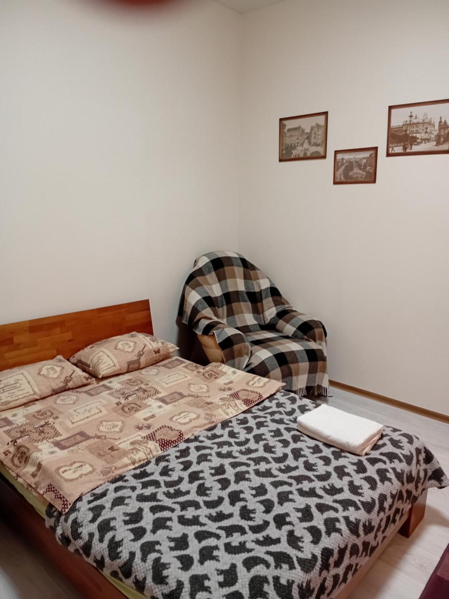 Two-bedroom In 10 Min To The Opera Theatre