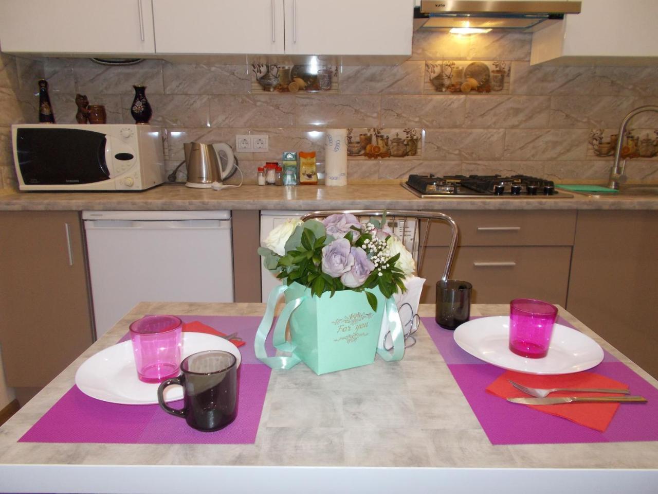 Two-bedroom In 10 Min To The Opera Theatre Apartment *