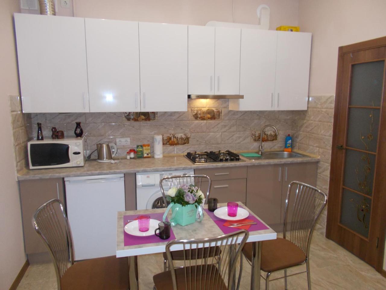 Two-bedroom In 10 Min To The Opera Theatre Apartment