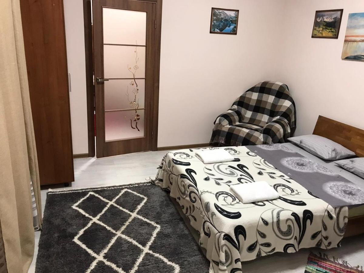 Two-bedroom In 10 Min To The Opera Theatre Apartment Lviv