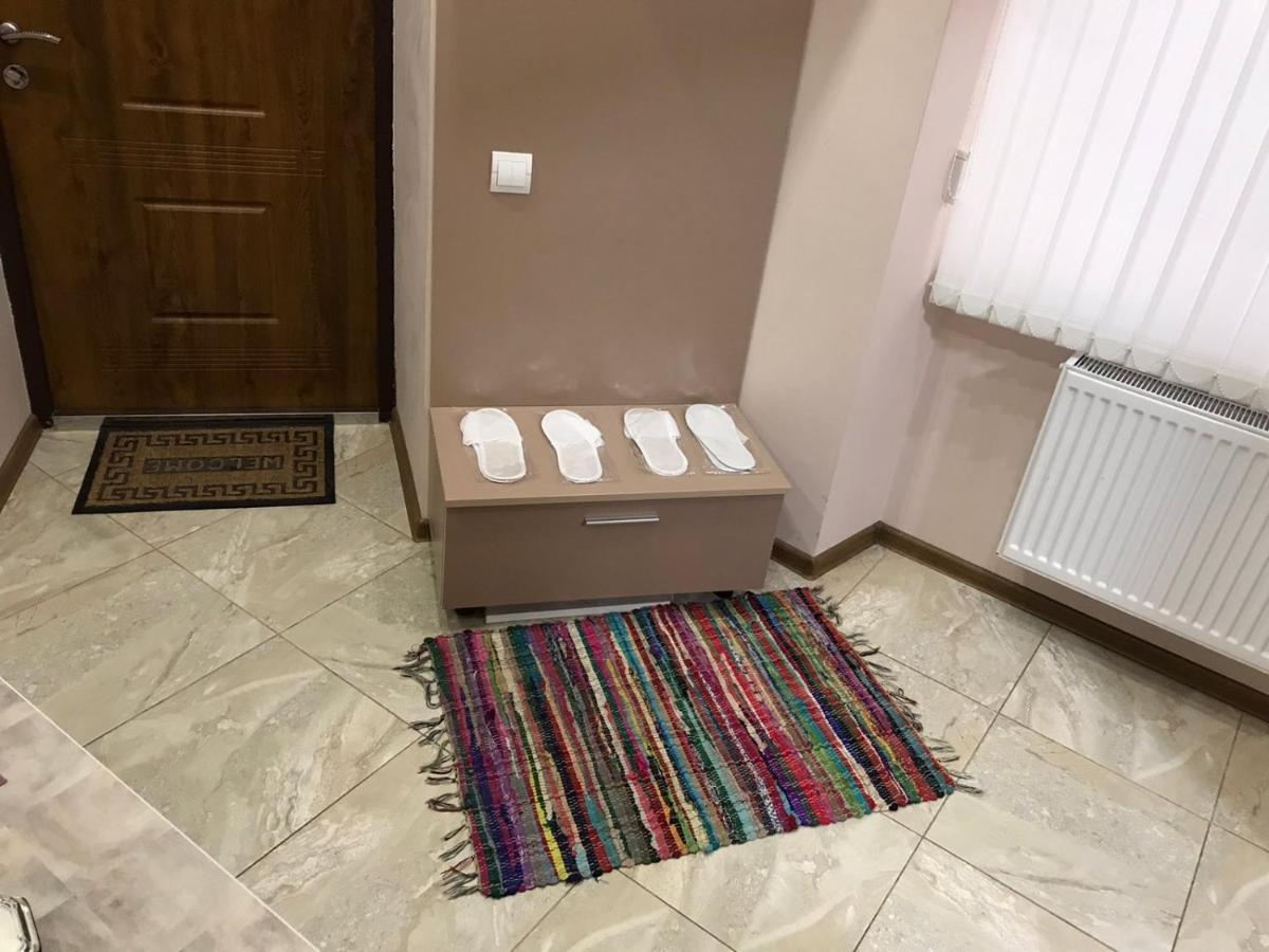 Two-bedroom In 10 Min To The Opera Theatre Apartment Lviv